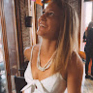 Meet your Posher, Monica